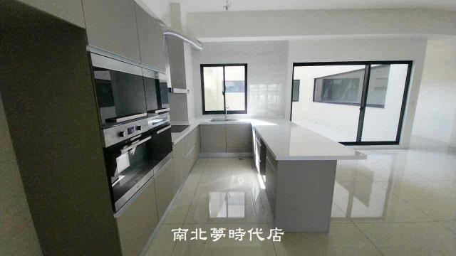 台南南區店面-14