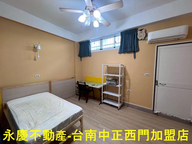 台南安平透天-11