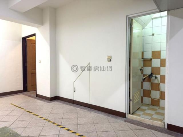 台南永康透天-12