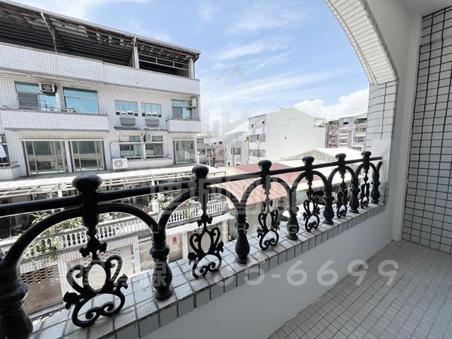 台南南區透天-13