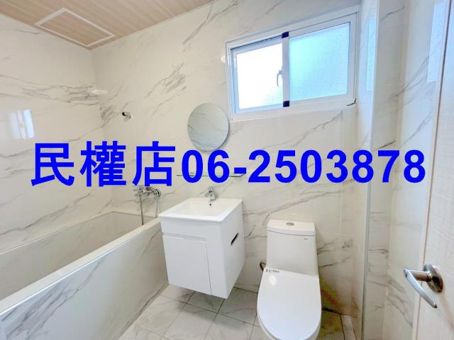 台南南區透天-12