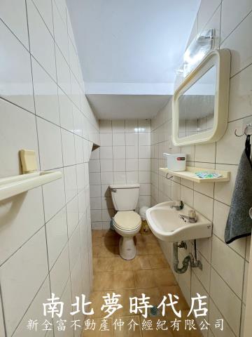 台南南區透天-11