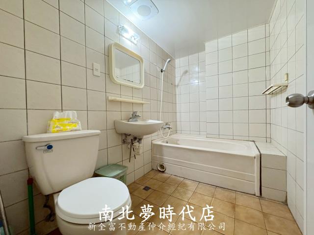 台南南區透天-12