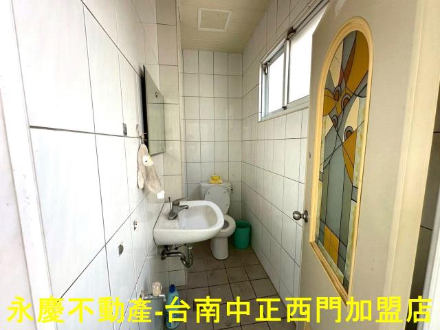 台南南區透天-12