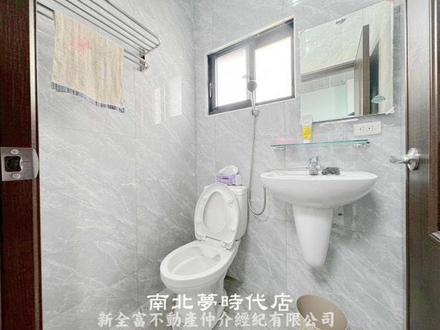 台南安平透天-7