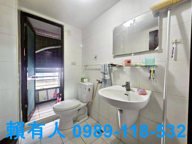 台南東區透天-11