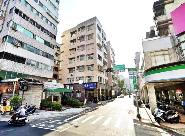 台南東區法拍華廈-2