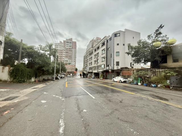 台南東區透天-11