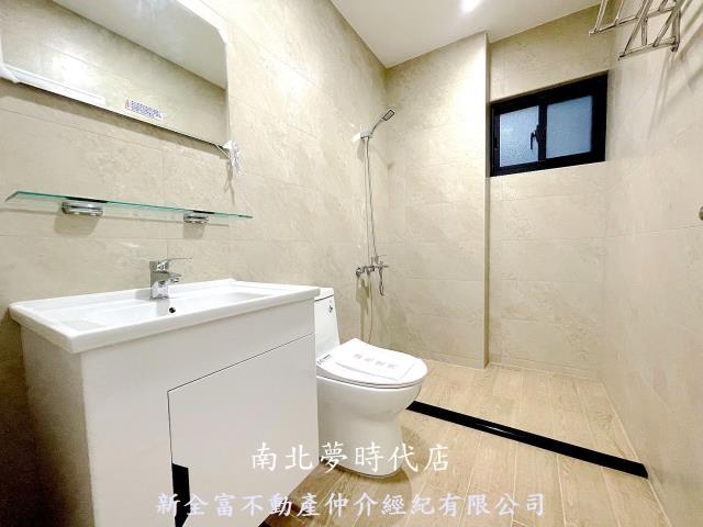 台南中西區透天-13