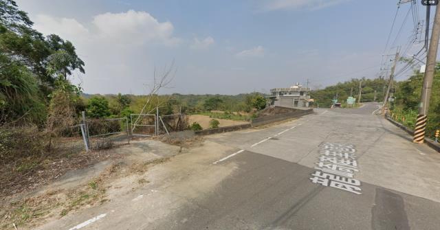 台南龍崎山坡地法拍-12